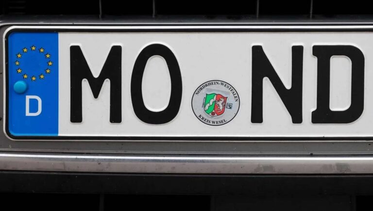 Was darf man am amtlichen Kennzeichen verändern